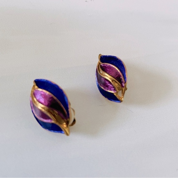 Vintage Purple and Gold Floral Shaped Clip-On Earrings- Costume Jewelry - Picture 1 of 4